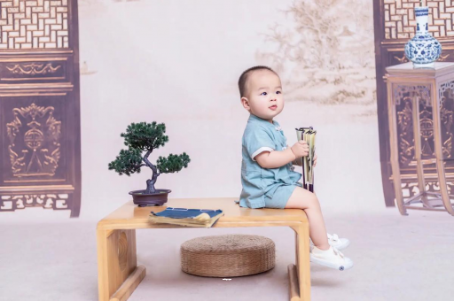 灵宝宝宝总吐奶什么原因